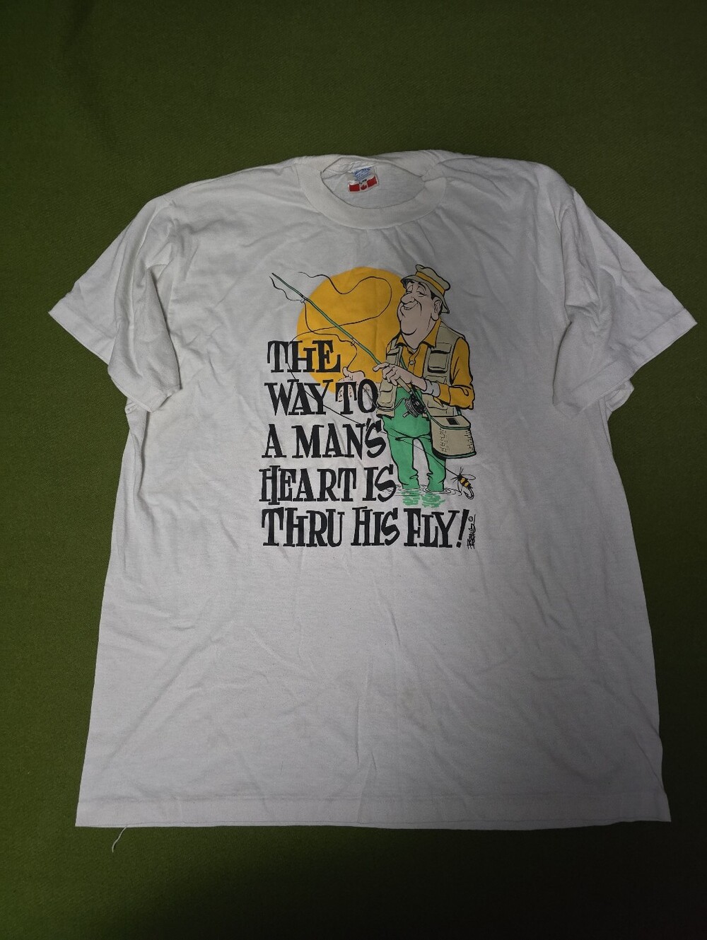 Vintage White Graphic Fishing Tee - The Way to a Man's Heart
